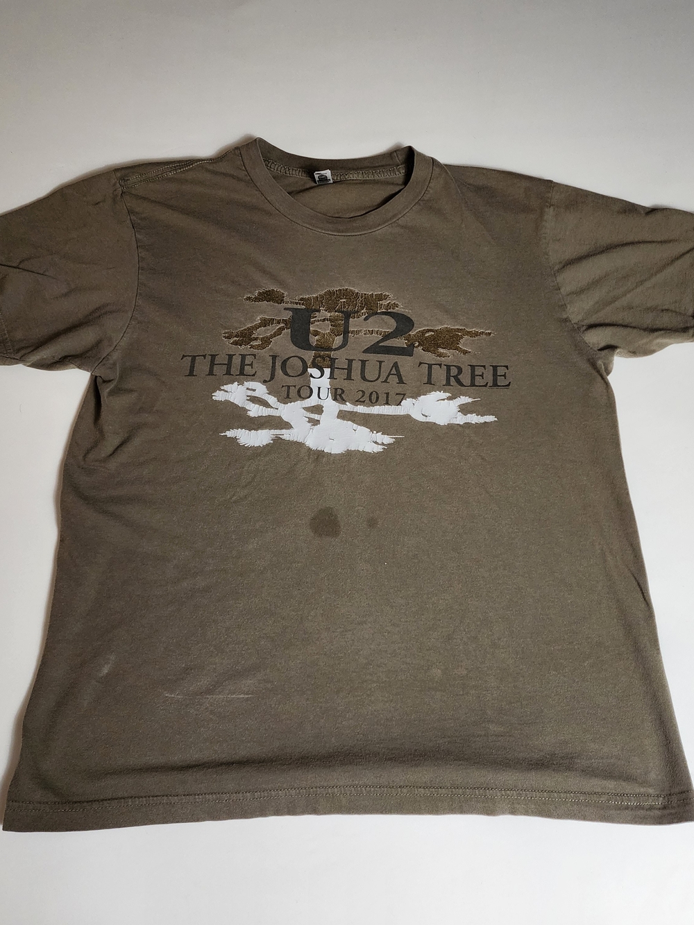 U2 Joshua Tree Tour 2017 Olive Colored T-shirt Size Large See Measurement